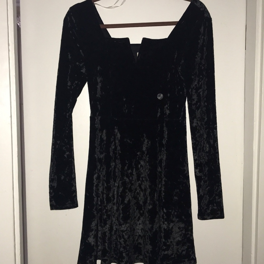 NWT black velvet dress